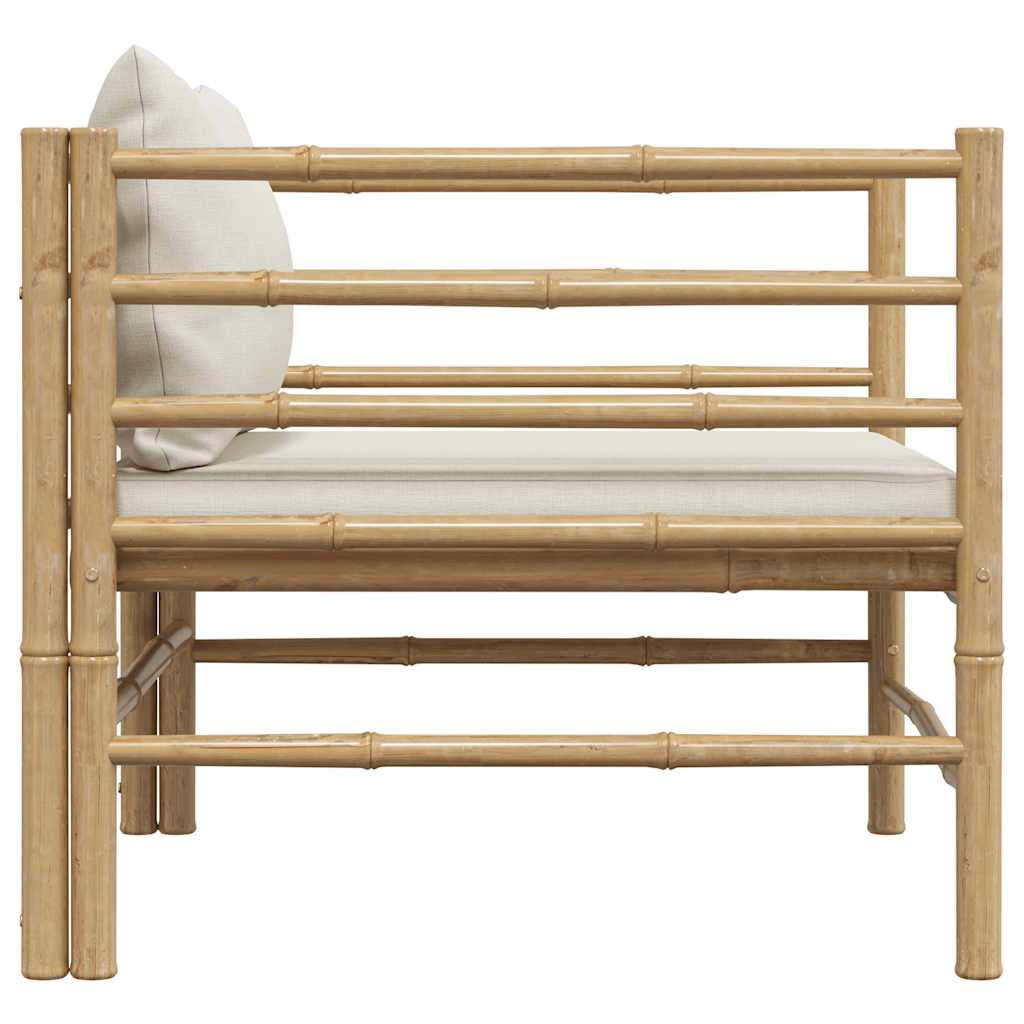 havesofa med cremehvide hynder bambus