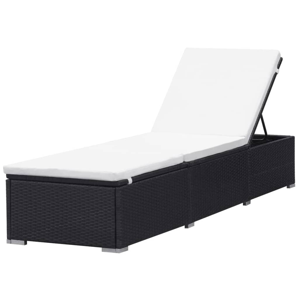 liggestol med cremefarvet hynde polyrattan sort