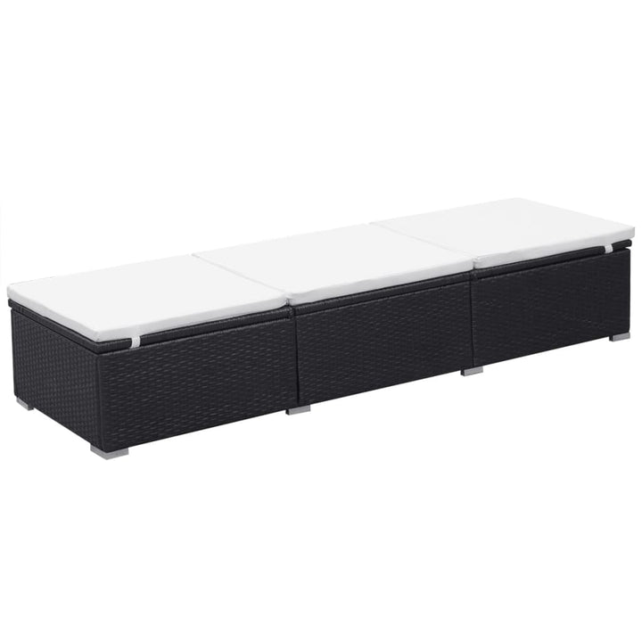 liggestol med cremefarvet hynde polyrattan sort