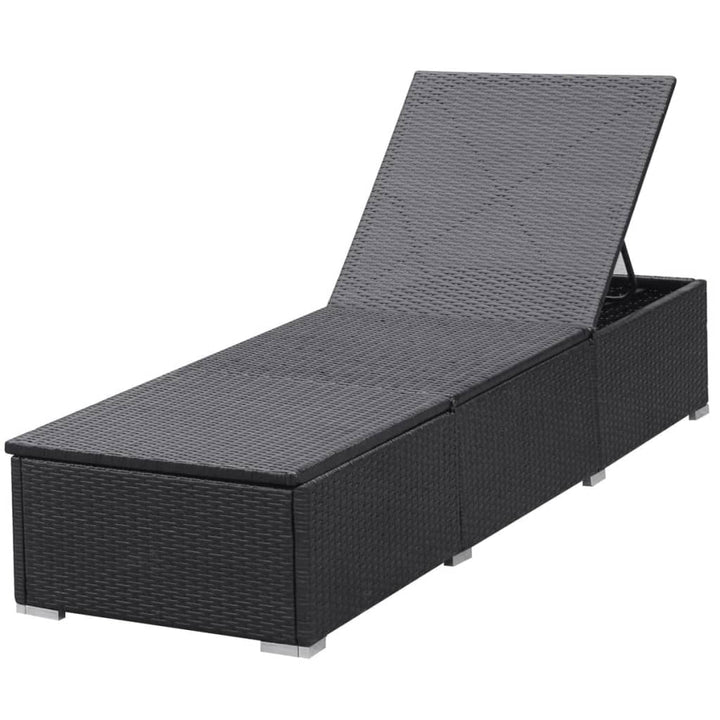 liggestol med cremefarvet hynde polyrattan sort