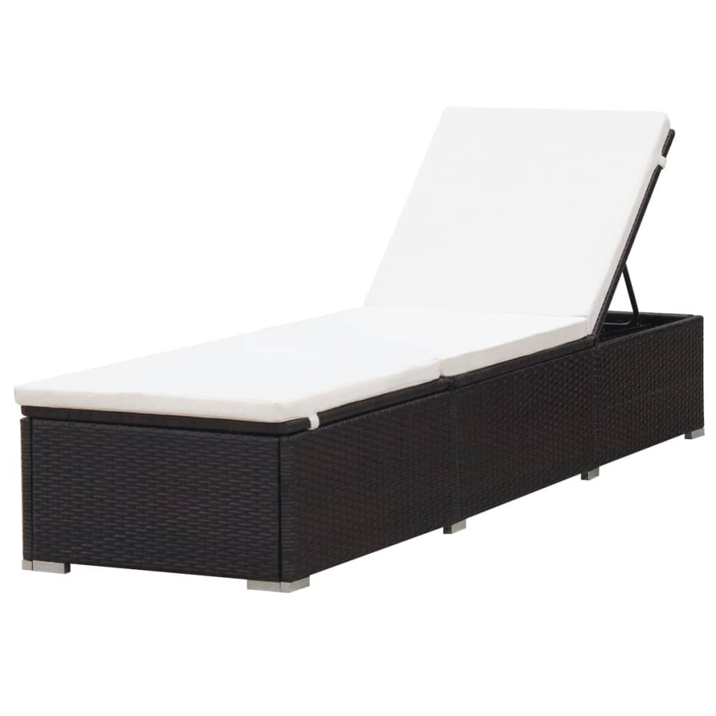 liggestol med cremefarvet hynde polyrattan brun