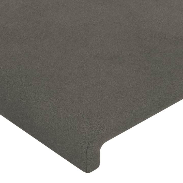 sengegavl med kanter 147x23x118/128 cm fløjl mørkegrå