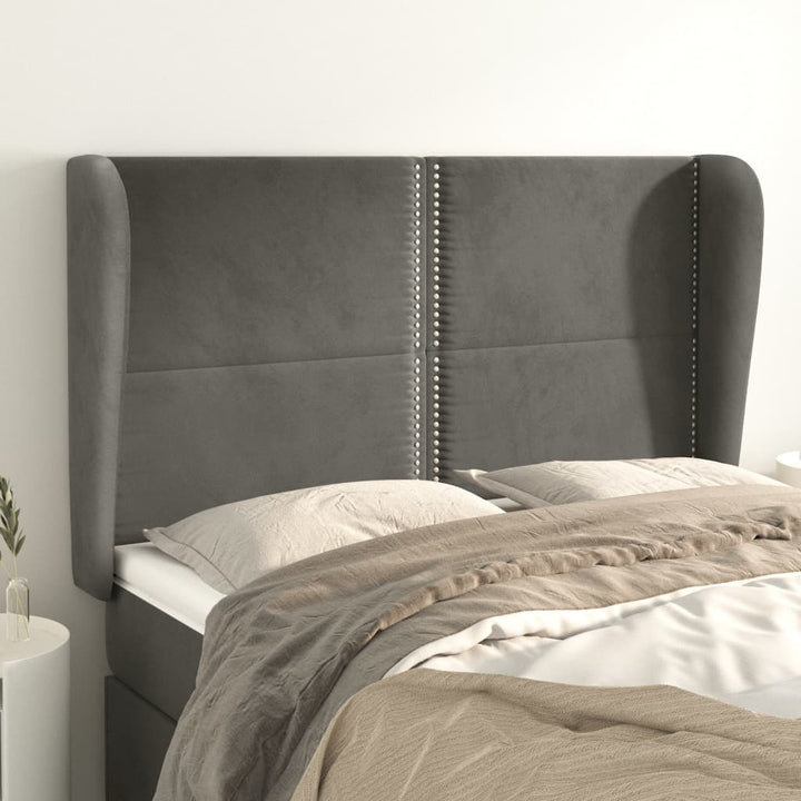 sengegavl med kanter 147x23x118/128 cm fløjl mørkegrå