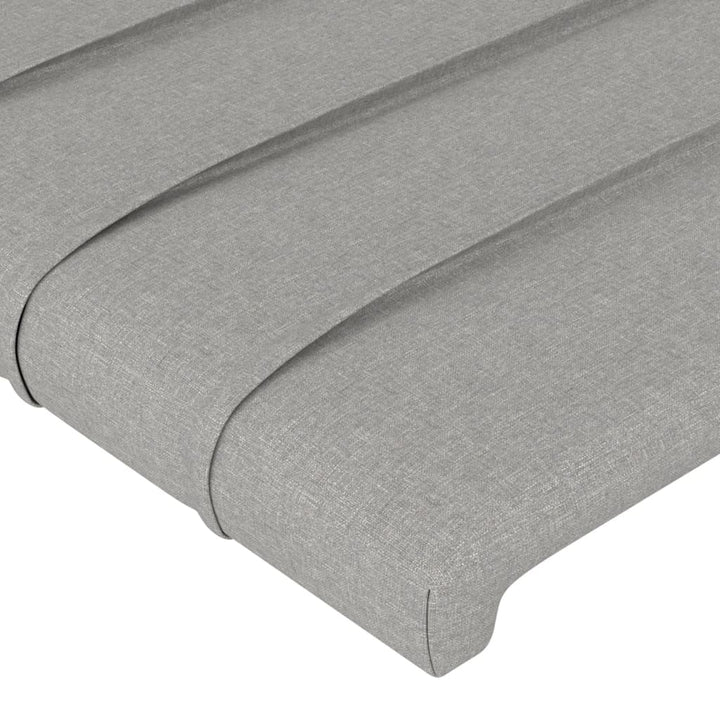 sengegavl med kanter 147x23x118/128 cm stof lysegrå