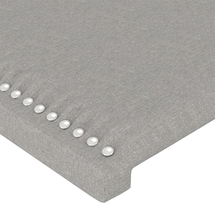 sengegavl med kanter 147x16x118/128 cm stof lysegrå