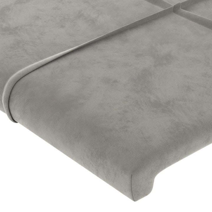 sengegavl med kanter 147x16x118/128 cm fløjl lysegrå