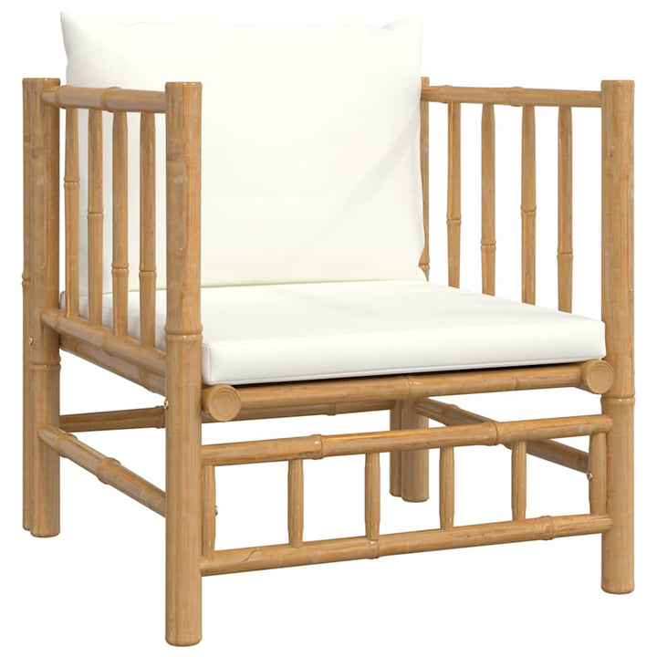 havesofa med cremehvide hynder bambus
