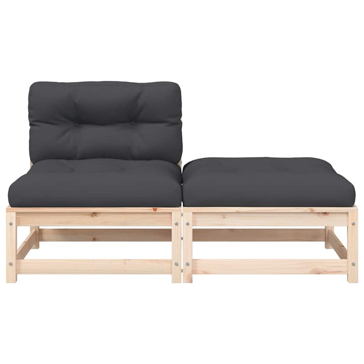 sofa med hynder og fodskammel uden armlæn