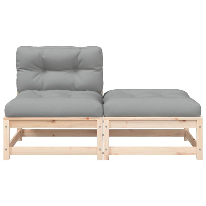 sofa med hynder og fodskammel uden armlæn