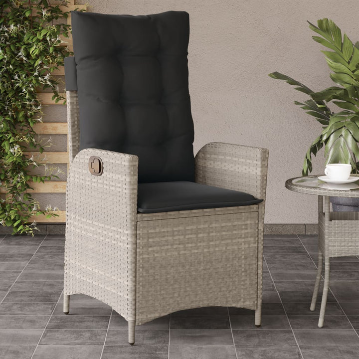 havestol med lænefunktion og hynder polyrattan lysegrå