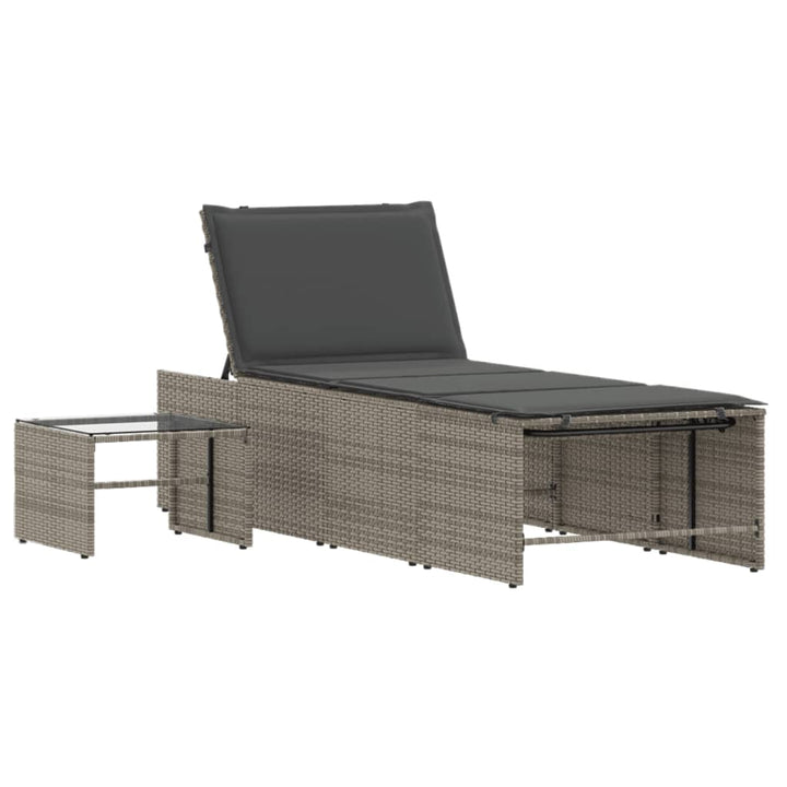 liggestole 2 stk. med bord grå polyrattan