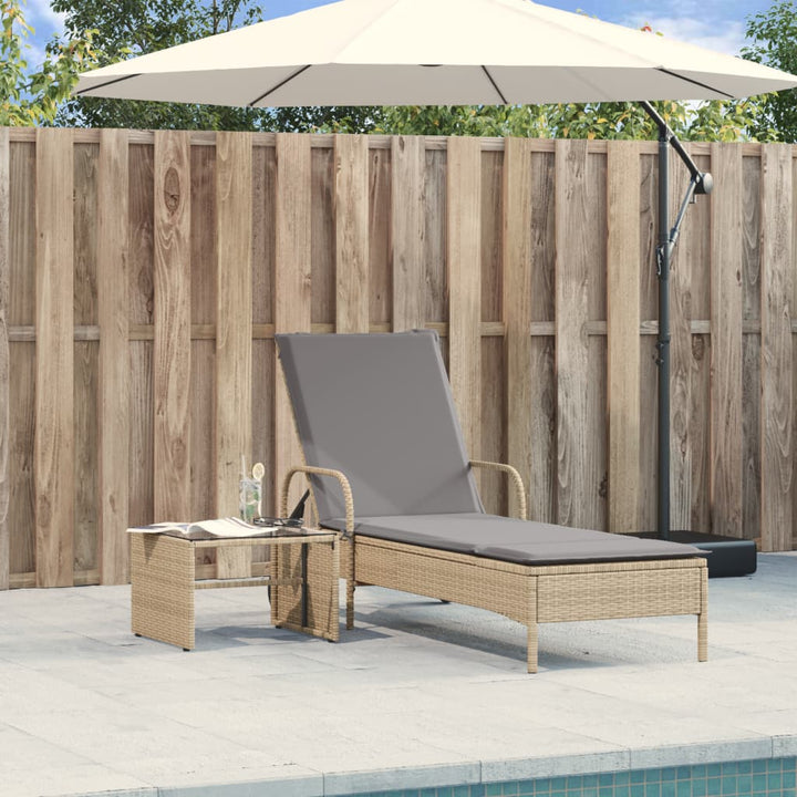 liggestol med hjul og hynde polyrattan beige