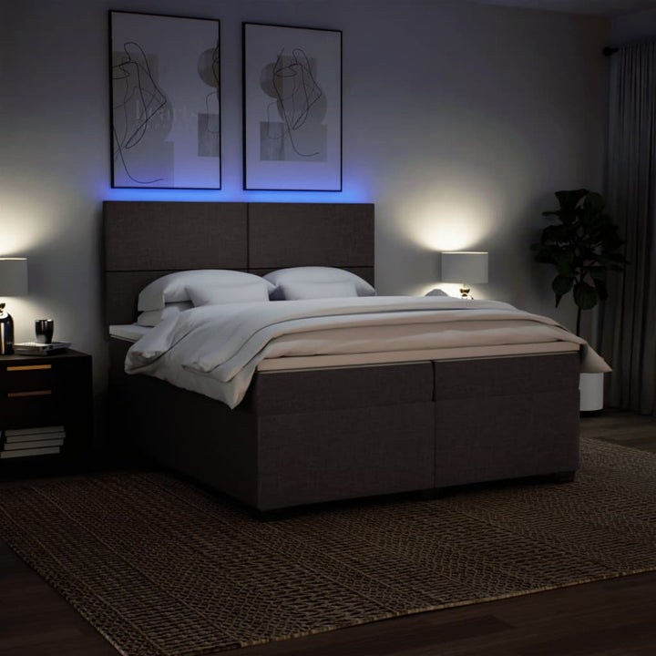 kontinentalseng med madras 200x200 cm stof mørkebrun