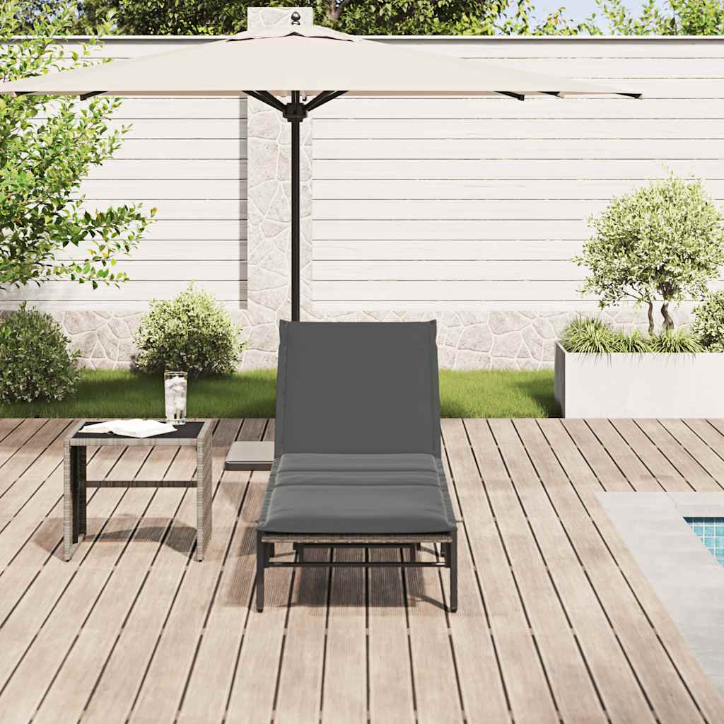 liggestol med hynde polyrattan lysegrå