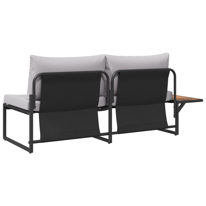 2-personers have sofa med lysegrå puder